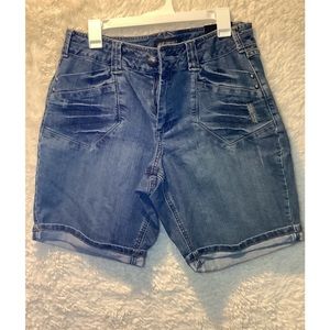 Lane Bryant Bermuda Shorts Size 14 NWT